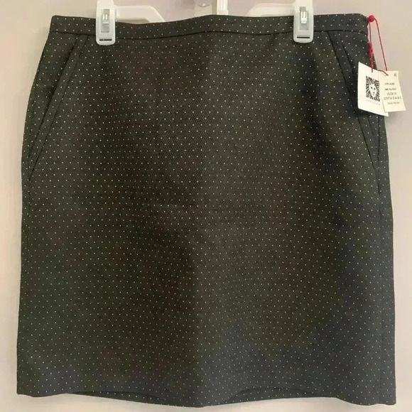 Anne Klein Dresses & Skirts - Woman’s Anne Klein Black and Gold Studded Pencil Skirt Size 14 BNWT